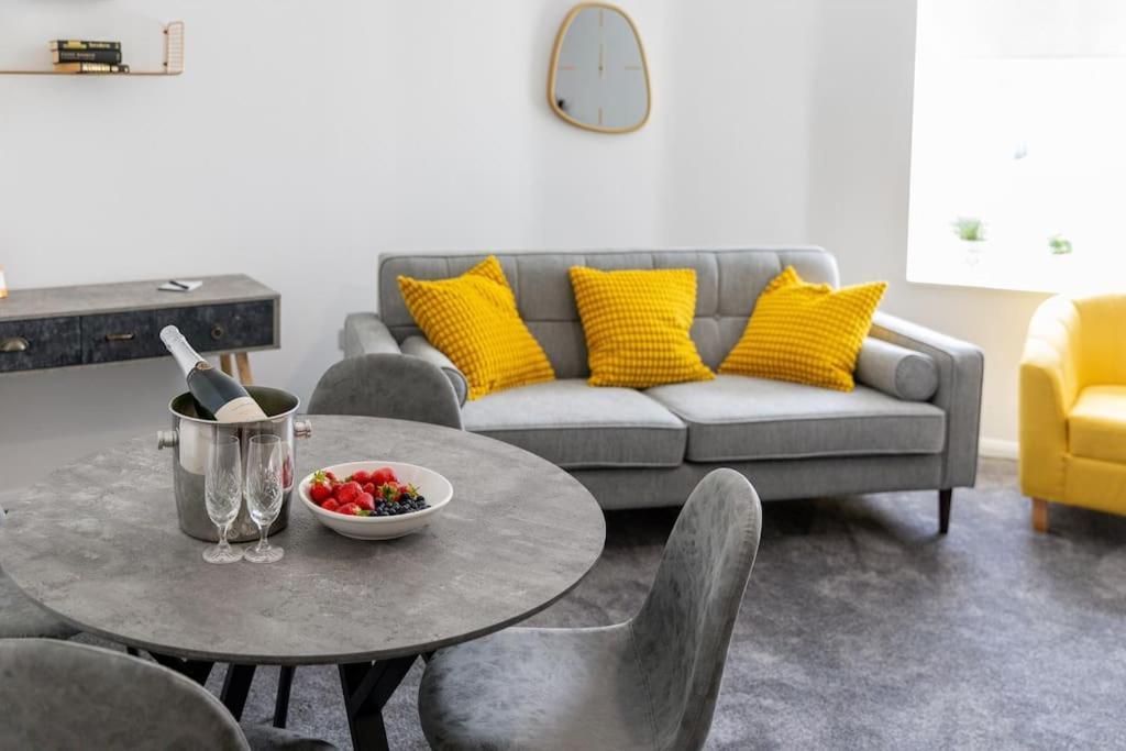 Exquisite 1st Floor